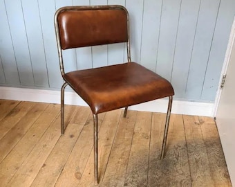 Cadeira escolar tubular vintage FORÉT em couro, estilo industrial retrô, para bistrô, restaurante ou sala de jantar.