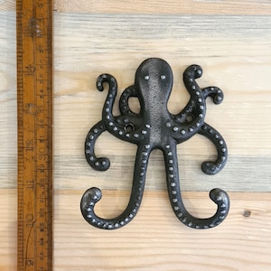 FORÉT Rustic Octopus Squid Hand Forged Steel Coat Hook Vintage Reclaimed Handmade Cast Iron Hook Coat Hat Hooks Rack