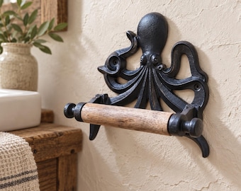Porta-papel higiênico industrial OCTOPUS em ferro fundido com cabo de madeira, estilo vintage rústico.