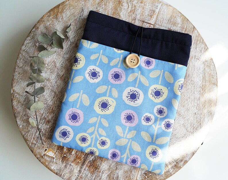 Scandinavian Book Sleeve, Kindle Sleeve, Book Pouch, Padded Book Sleeve with Pocket, Scandi Flower, bohemian, geometric, Scandi image 4