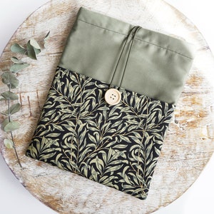 Book Sleeve, Kindle Sleeve, Liberty of London, William Morris, Book Sleeve with Pocket, Kindle Sleeve, Book Pouch