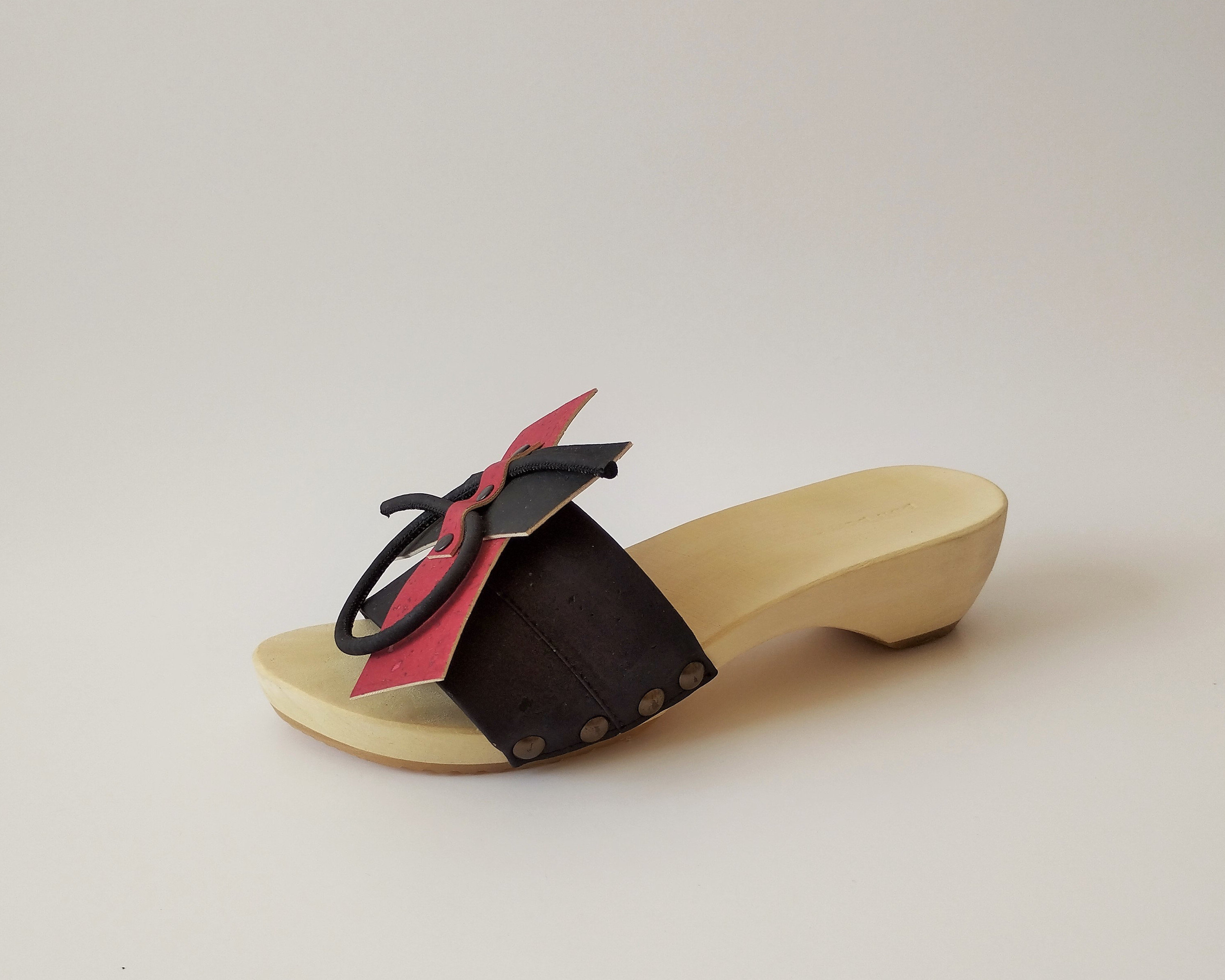 Wooden Clogs WOW Take Me to Mars / Cork Leather Clogs / Vegan - Etsy