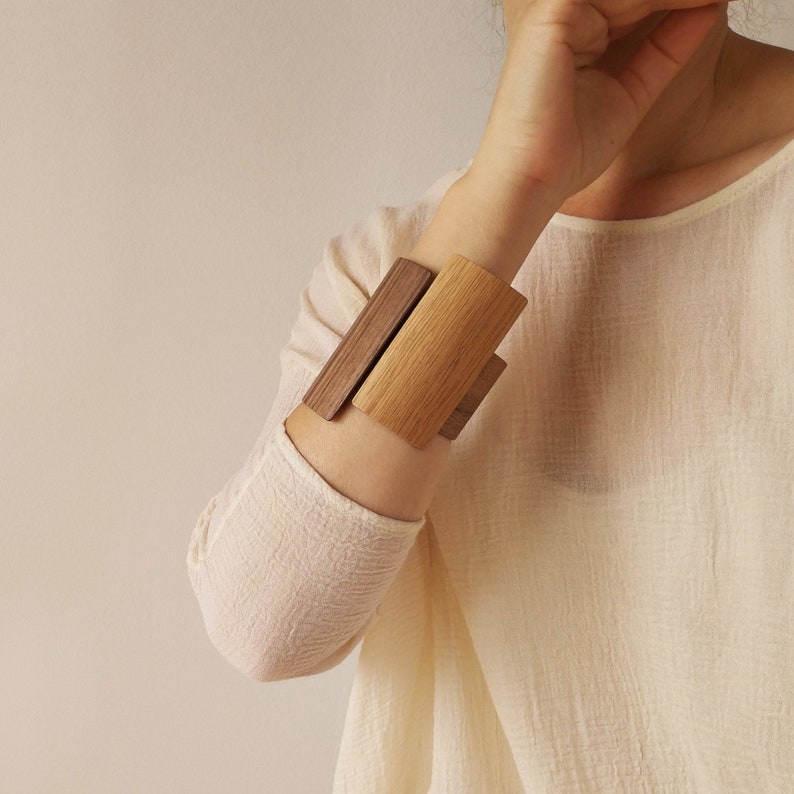 SUSU bracelet is perfect for everyday wear or to spruce up any simple outfit.