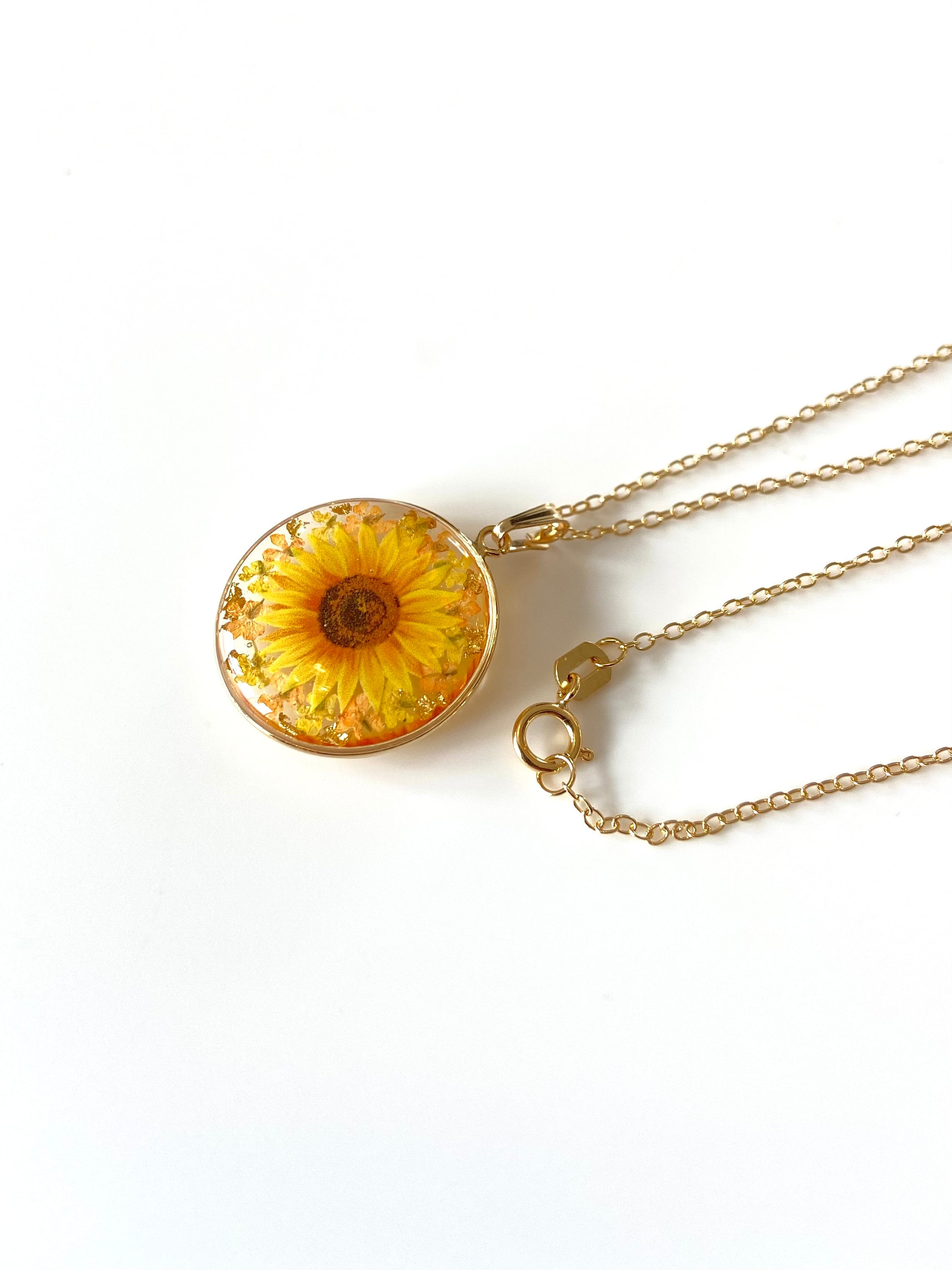 Gold Sunflower Crystal Pendant Necklace main image 0