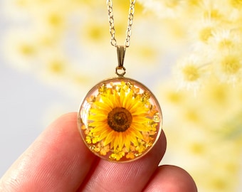 Gold sunflower necklace, gold sunflower pendant, gold sunflower necklace for women, sunflower jewellery, sunflower jewelry, sunflower gift
