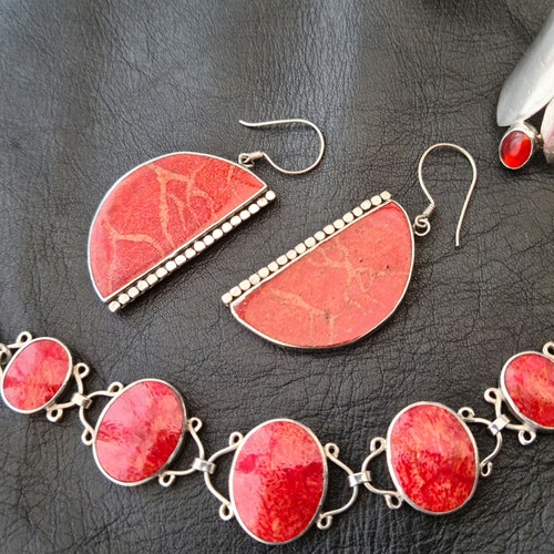 Vintage Coral stone ,925 Sterling shops silver set.Earings,bracelet,Ring