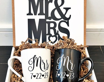 Mr and Mrs Mug Gift Box - Gift for the Bride - Engagement Mug Gift Box - Engagement Gift for Couple - Custom Mugs for Wedding - Anniversary