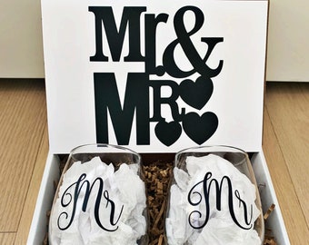 Mr and Mr Wine Glass Gift Box - Gift for the Groom - Engagement Wine Glass Gift Box - Engagement Gift for Couple - Custom Wine Glasses