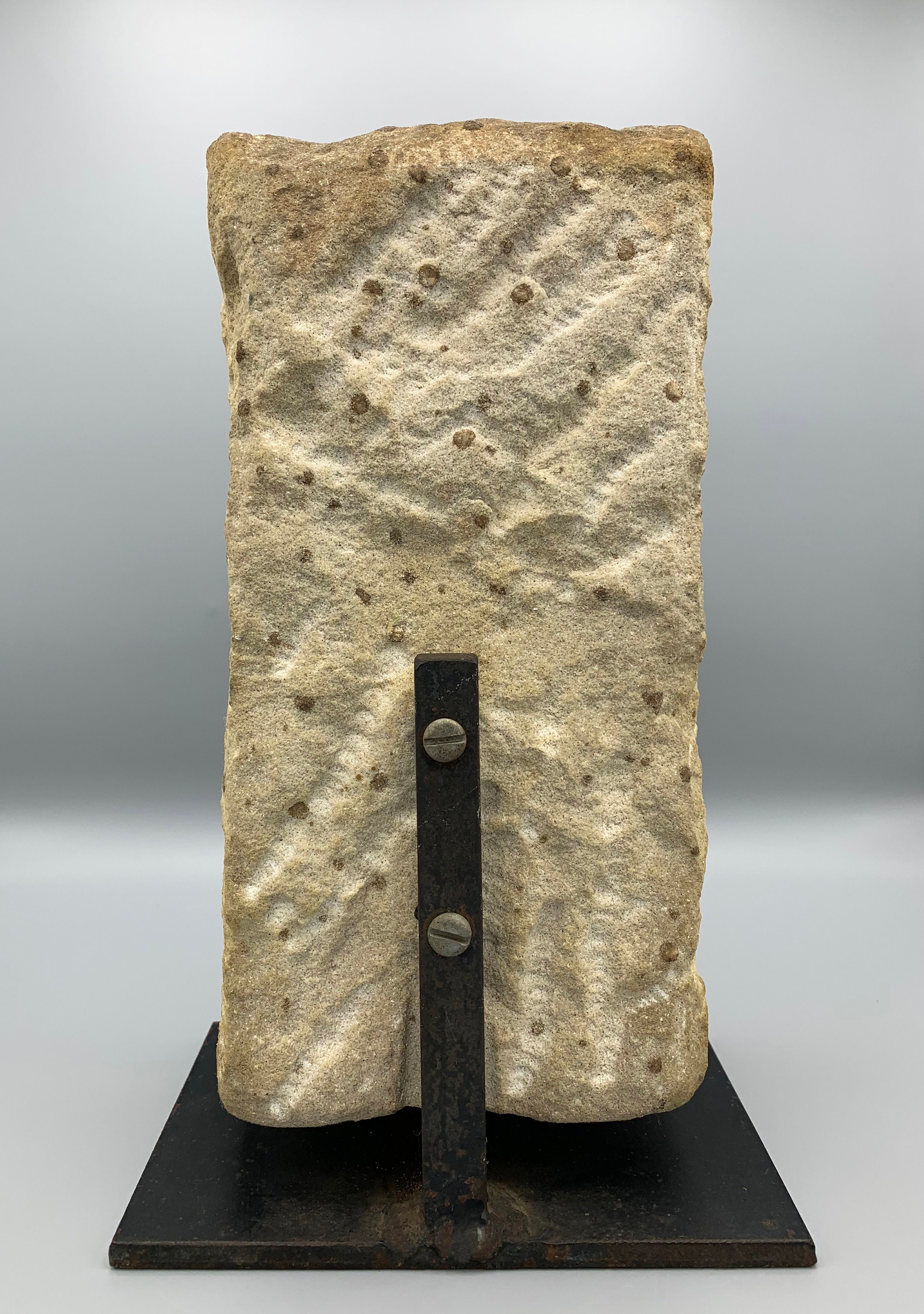 古代インドのシヴァ神、アンティークなインドの石の彫刻、13 世紀以前