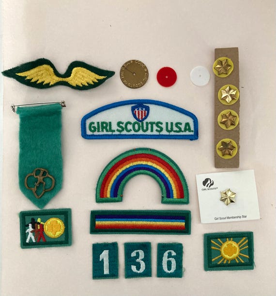 GSUSA INSIGNIA items assorted - image 1
