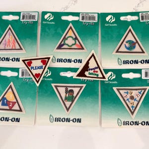 VINTAGE RETIRED GS Brownie Try-Its