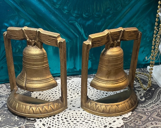 アンティーク雑貨 LibertyBell Bookend&Ornament atlast&co. Vintage Gold Tone Cast Metal Liberty Bell Bookends- Non Functional