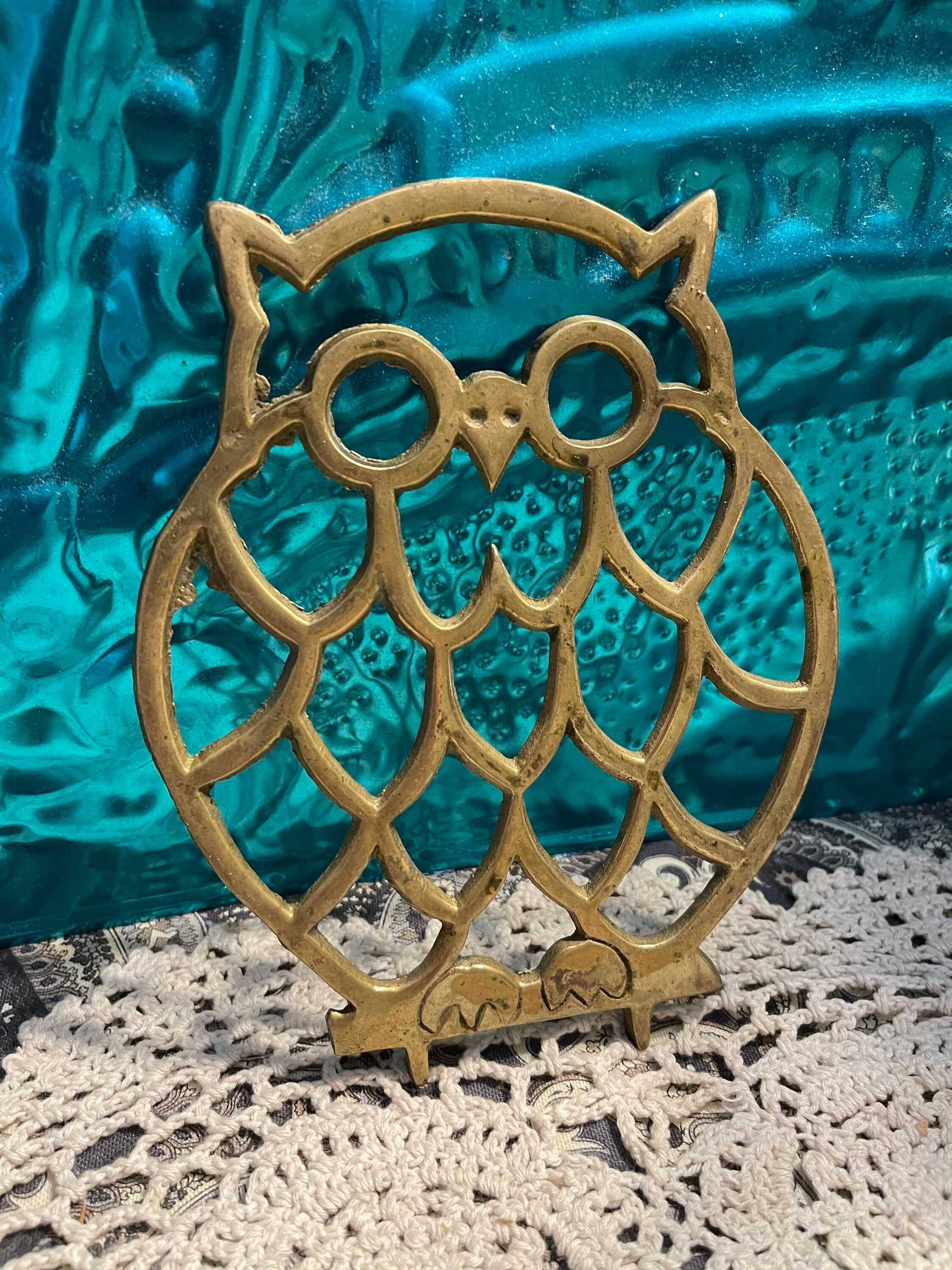 Vintage brass owl trivet - aged