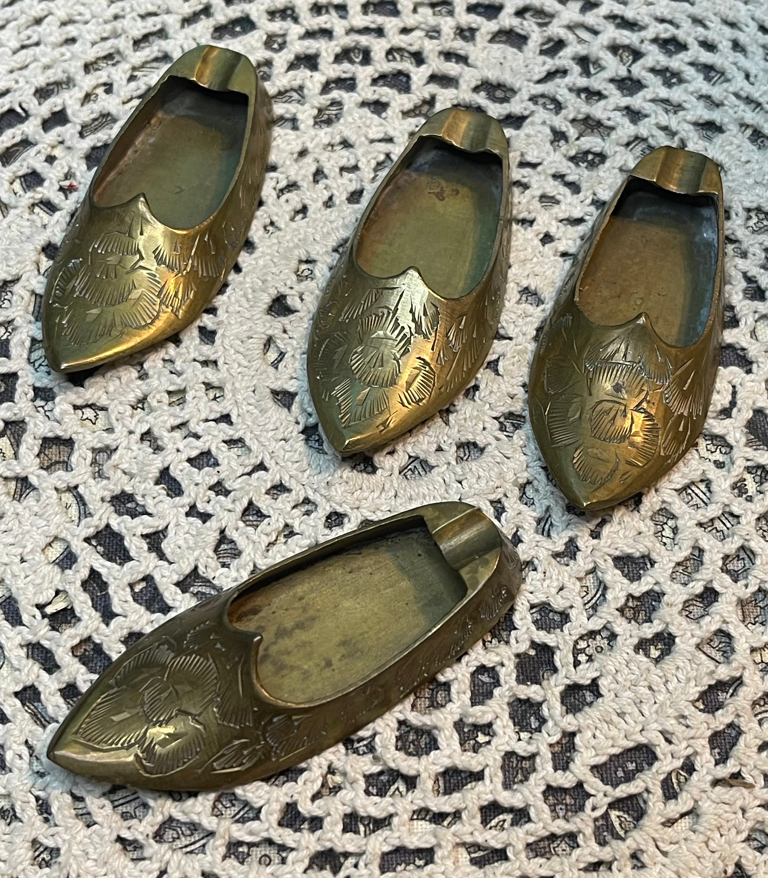 ビンテージ真鍮ミニ靴灰皿 Vintage Small Brass Shoe Mini Ashtray- Etched - Set of 4 - Etsy