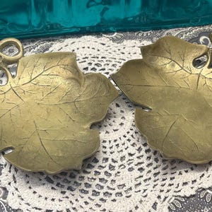 Vintage set of 2 brass leaf dishes