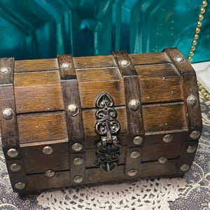 Vintage wooden treasure chest - pirate chest - jewelry box - red lining- aged