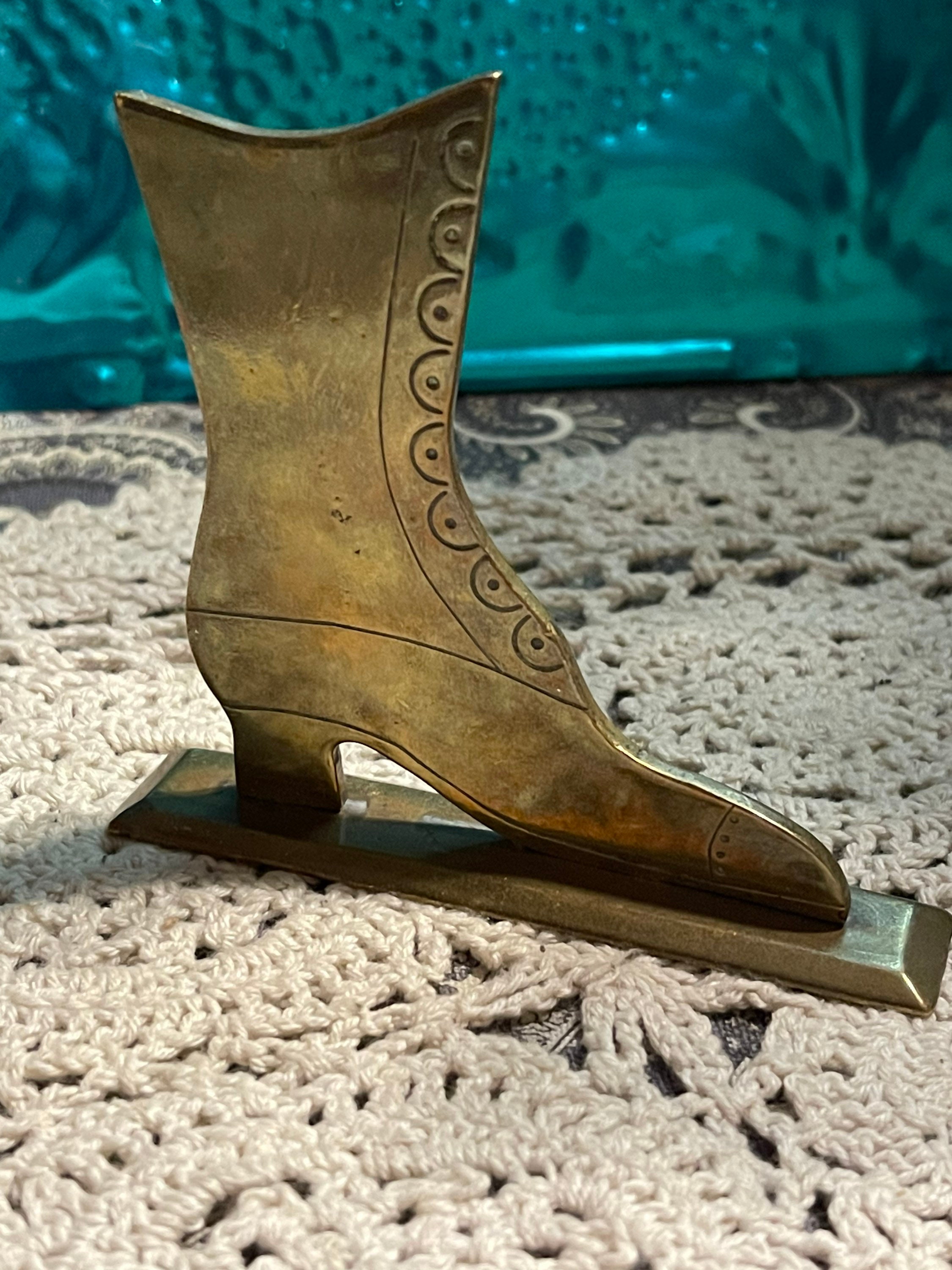 USA  ヴィンテージ　ブーツ　飾り物 Vintage Small Brass Victorian Style Boot Decor - Display - Etsy
