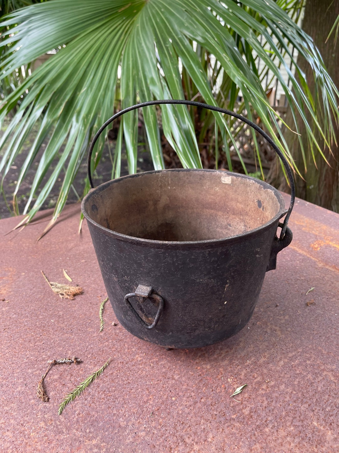 Antique or Vintage Rustic Cast Iron Cauldron Pot With Handle Etsy
