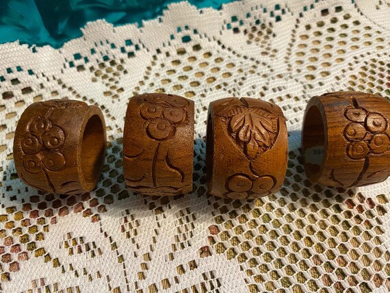 Set of 4 Vintage Carved Wood Napkin Rings