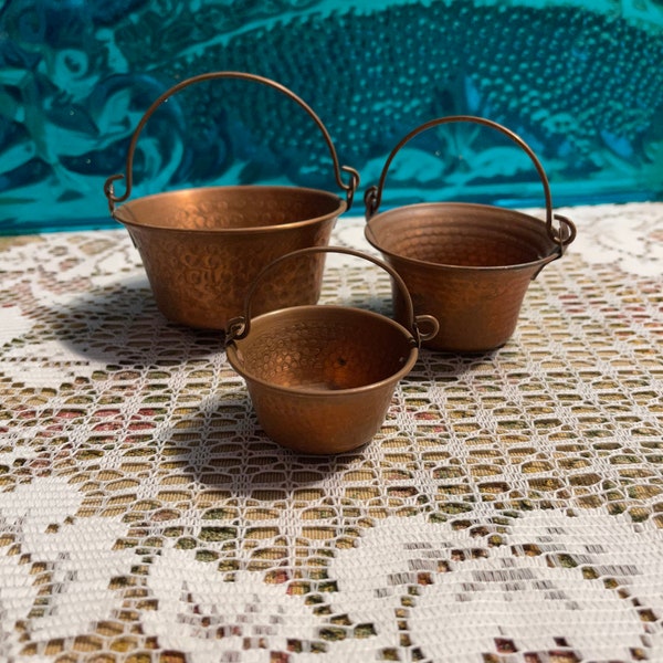 Vintage small hammered copper buckets - pails with handles - set of 3