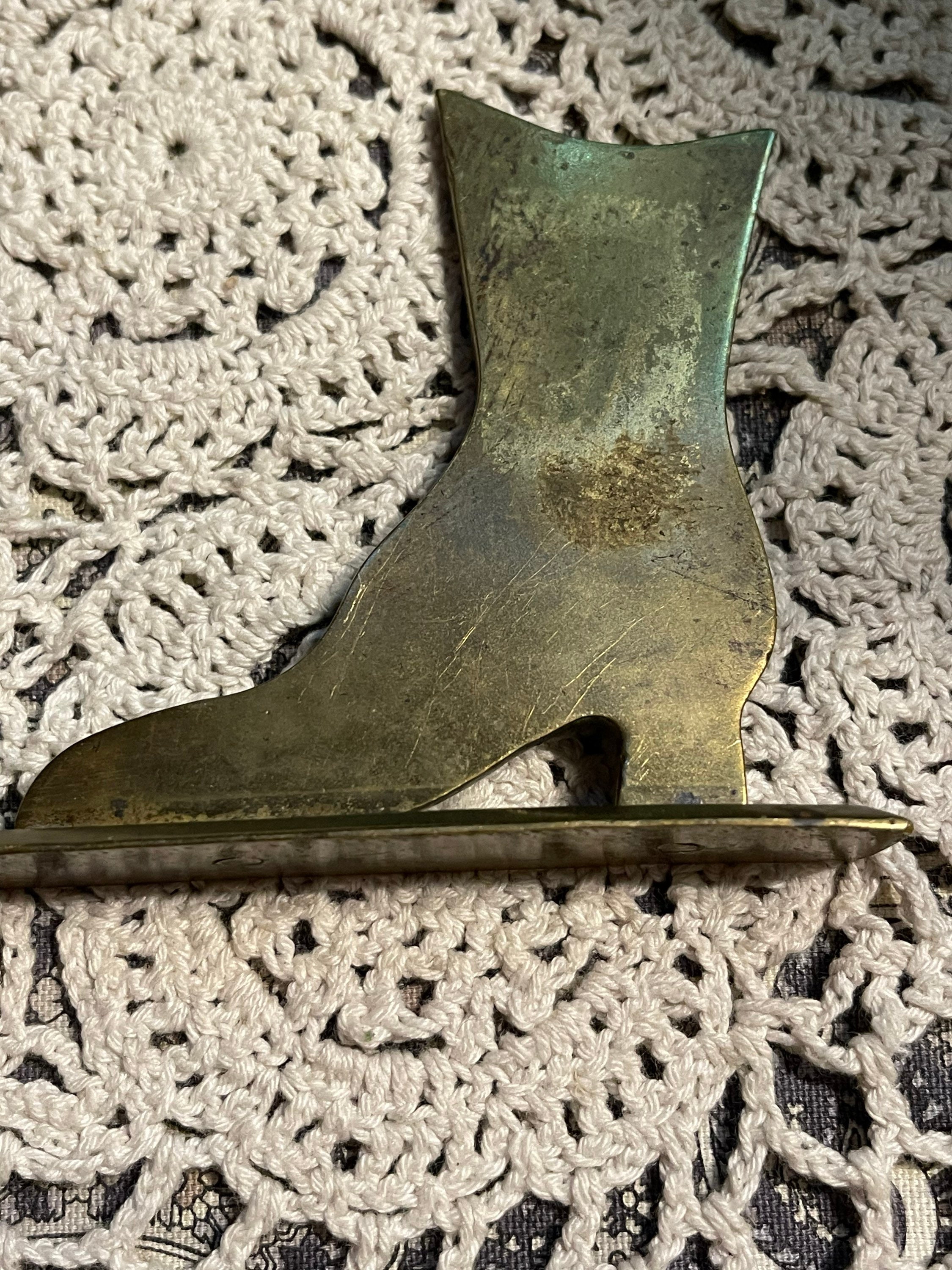 USA  ヴィンテージ　ブーツ　飾り物 Vintage Small Brass Victorian Style Boot Decor - Display - Etsy