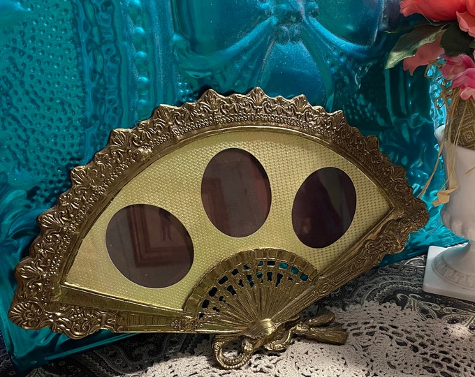 Vintage Heavy Ornate Victorian Style Brass Fan Shaped Picture Frame