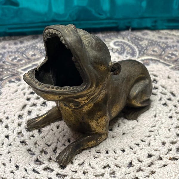 Antique small bulldog ashtray- aged- marked underneath