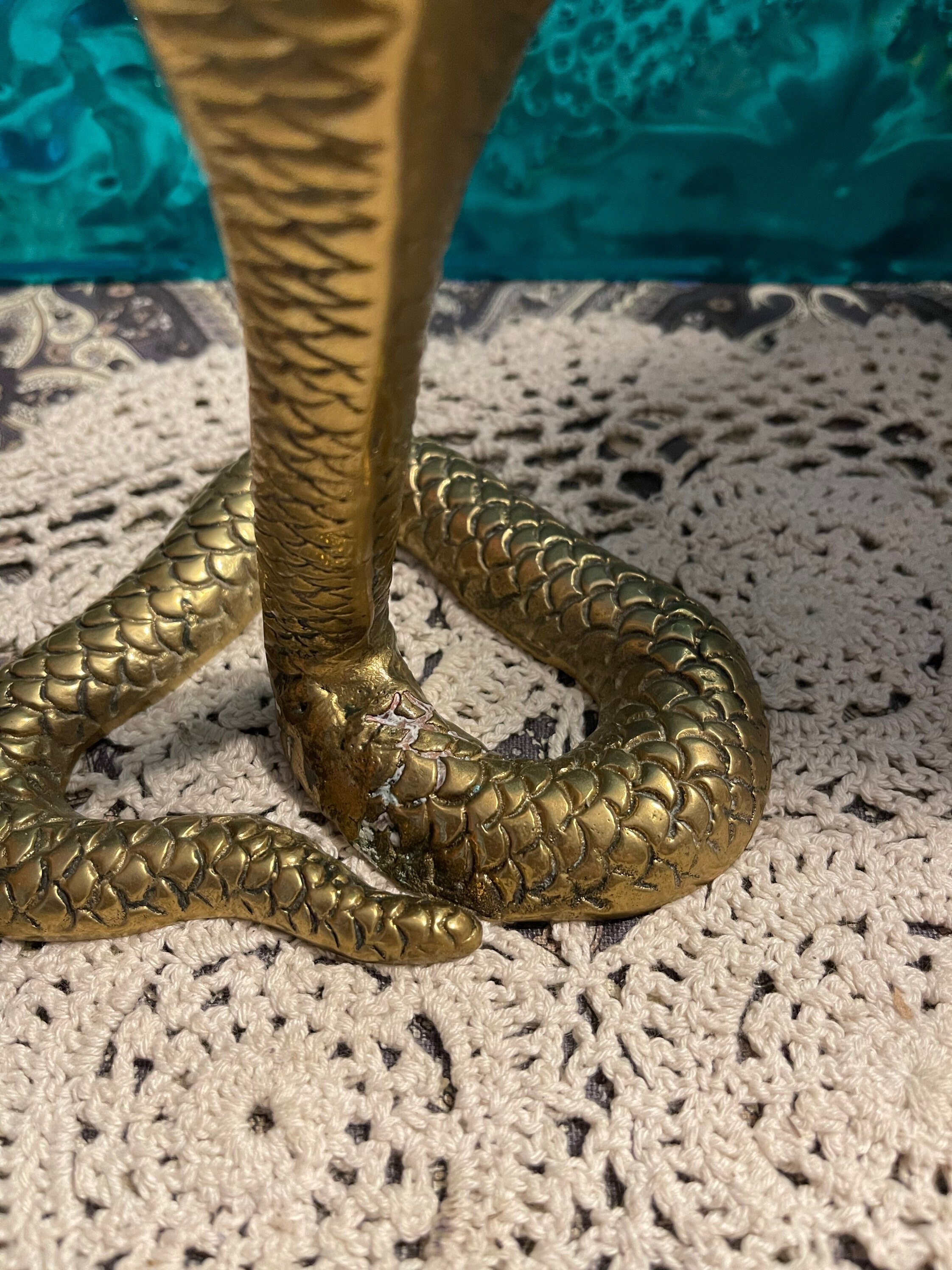 Statuette animalière Figurine Serpent / Cobra en Bois Sculpté Main