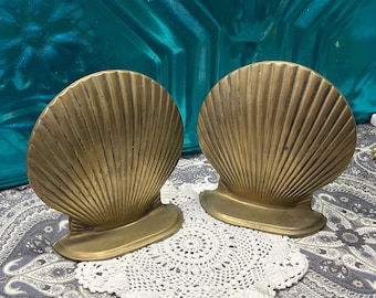 Vintage brass shell bookends - aged