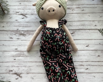 Jade, Christmas Pig, Studio Seren Pattern!