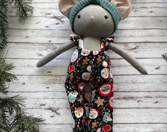 Brie, Christmas Mouse, Studio Seren Pattern!
