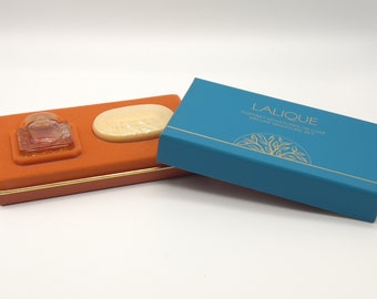 ヴィンテージ ラリック ミニチュア 香水 & 石鹸セット (1992) - Etsy 日本
