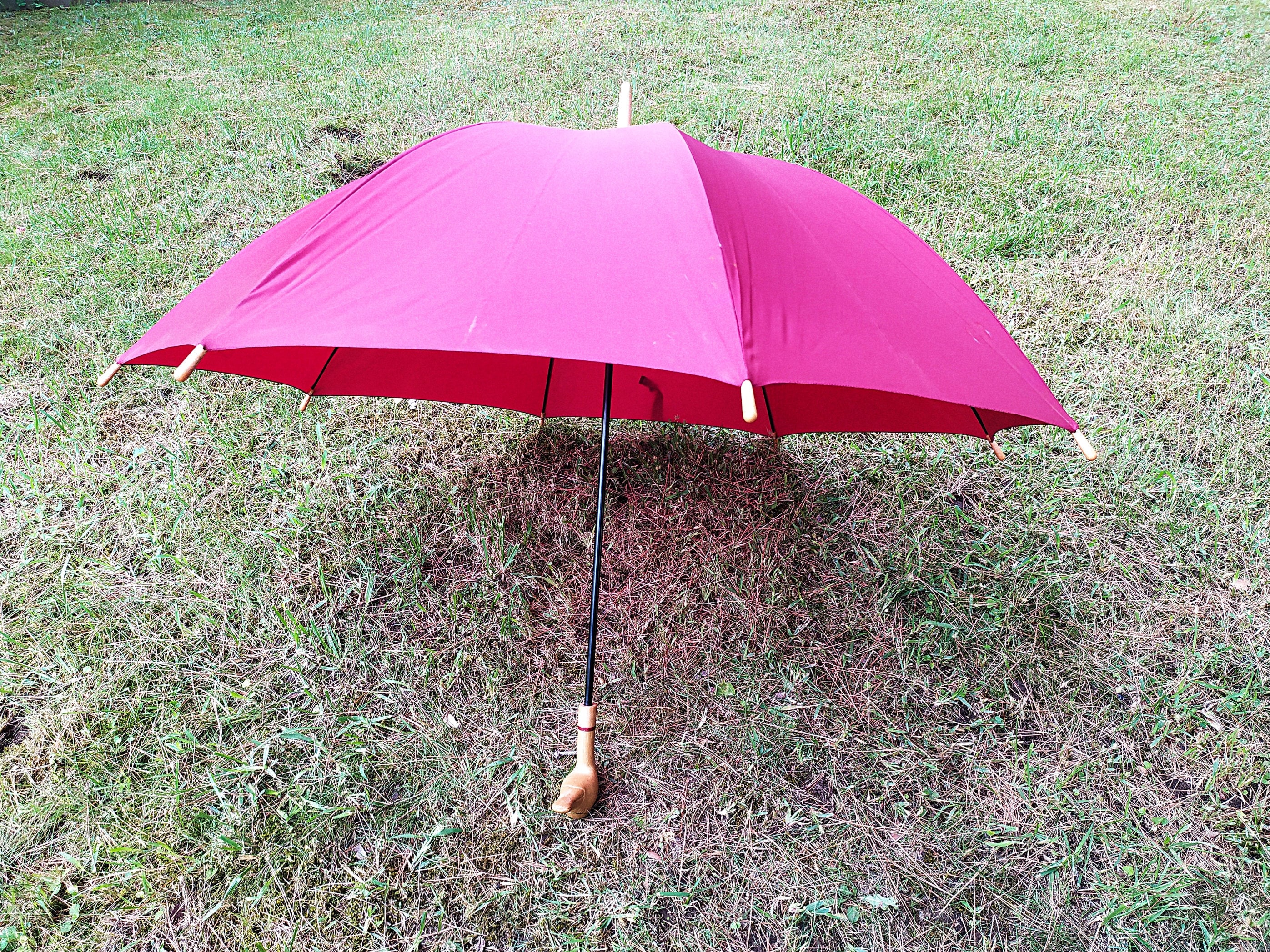 80s Authentic vintage umbrella Valentino Garavani/Rain umbrella red black Valentino/luxury design umbrella Valentino/ombrello Valentino Accessori Ombrelli e accessori per la pioggia 