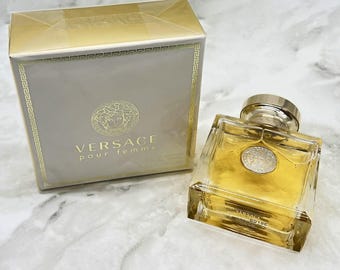 Versace Pour Femme Eau De Parfum Spray 50 Ml – Discontinued