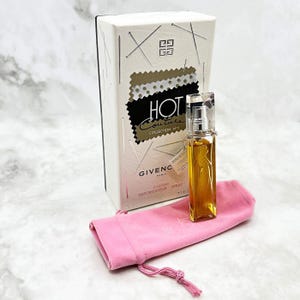 Colección Hot Couture N° 1 (2000) Givenchy, Perfume puro/extracto 10 ml/0,33 fl.oz. Vaporizador natural, conservado en estuche original, idea de regalo