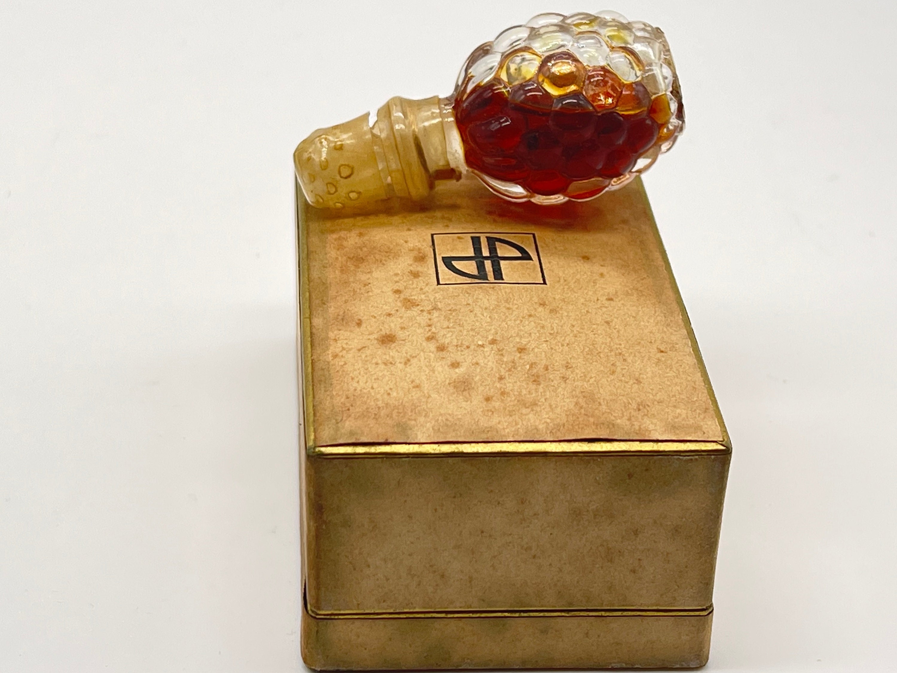 希少なジャン・パトゥの香水：1930年代/40年代のヴィンテージエキス