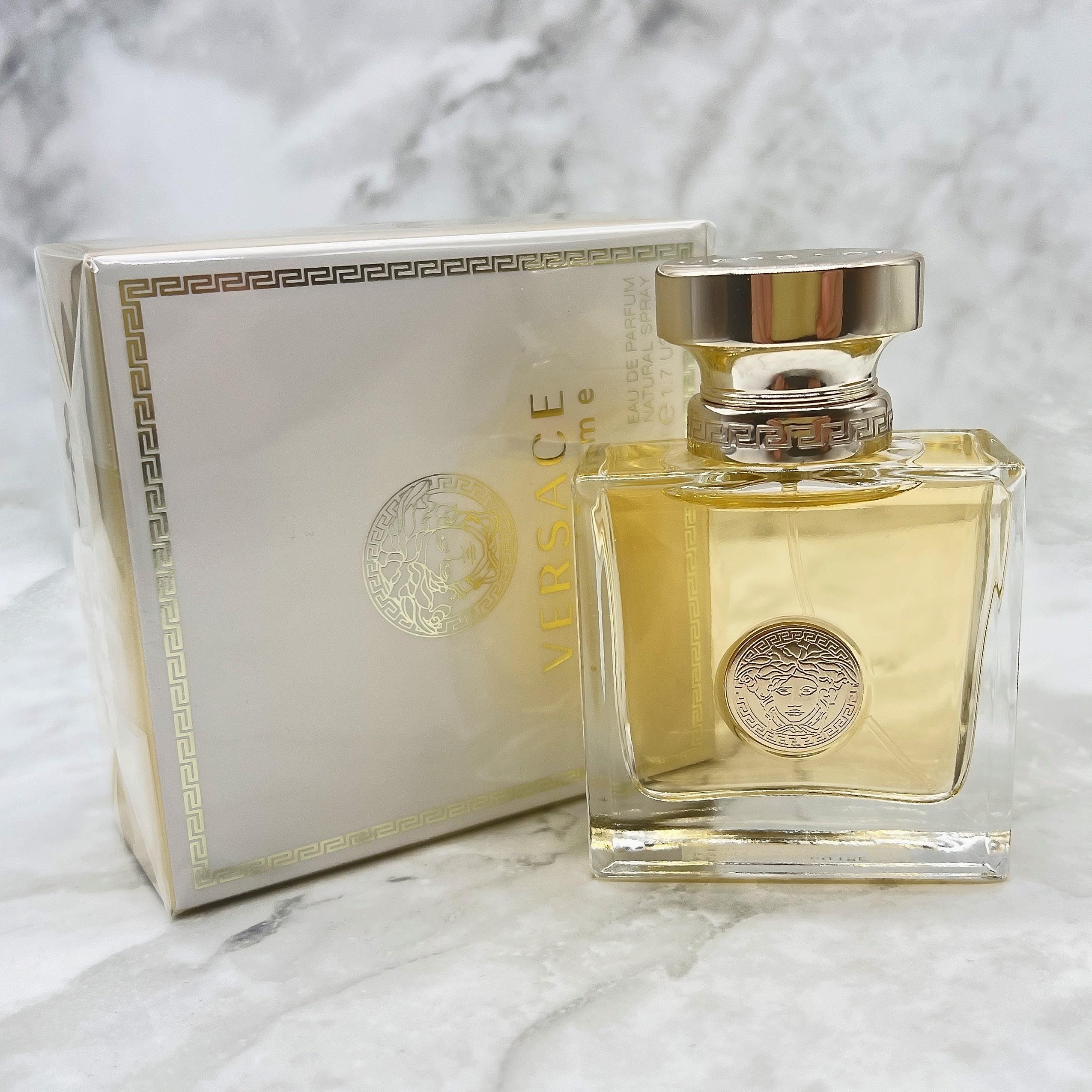 ヴェルサーチ プール ファム オードパルファム: 希少な廃盤