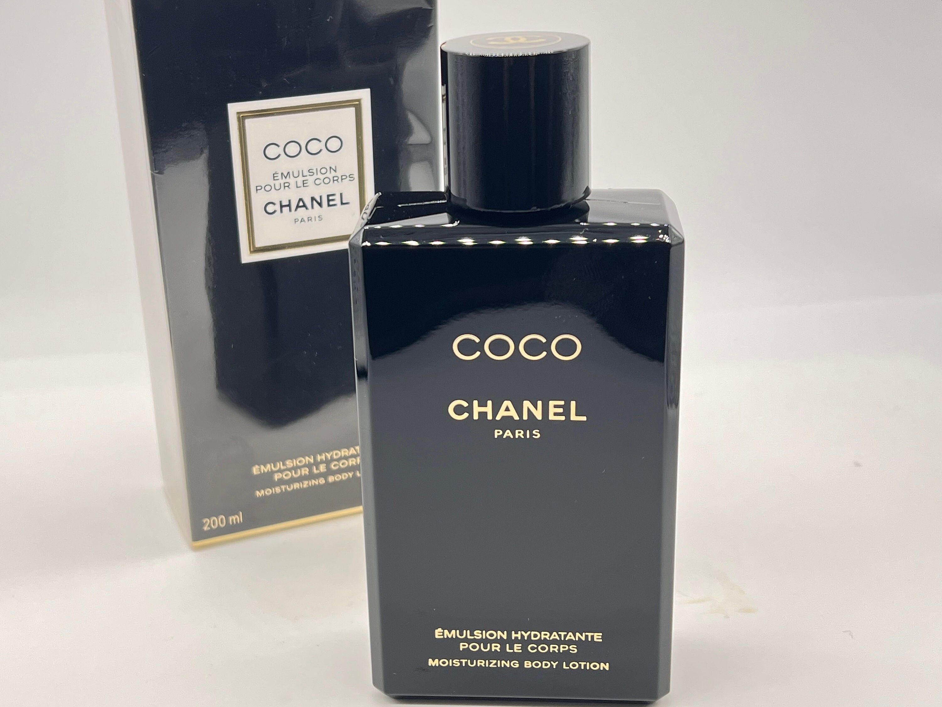 CHANEL COCO モイスチャライジングボディミスト　200ml il_fullxfull.4653681070_rag1.jpg