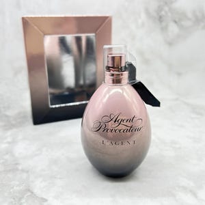 L&#39;agent von Agens Provocateur Eau de Parfum 50 ml/ 1.7 FL. Unze. Naturspray, Damenduft, Geschenkidee, Eingestellt