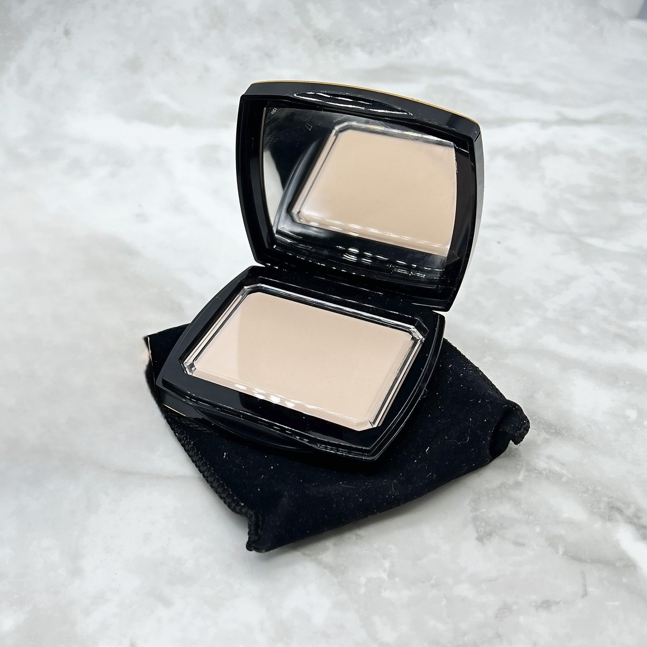 Vintage Chanel Poudre Facette Refillable Compact Powder 01