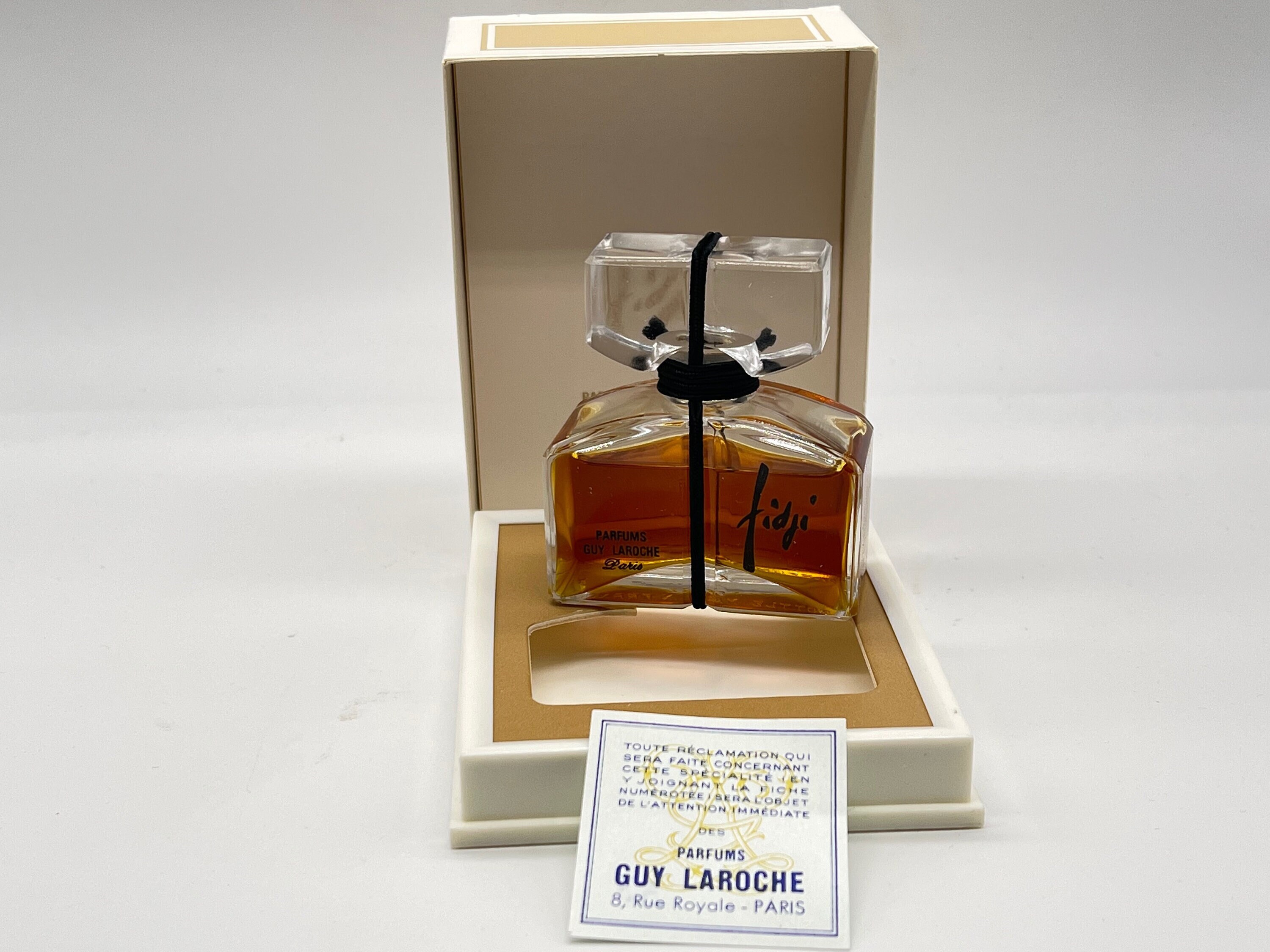 Fidji Eau de Toilette Guy Laroche perfume - a fragrance for women 1966