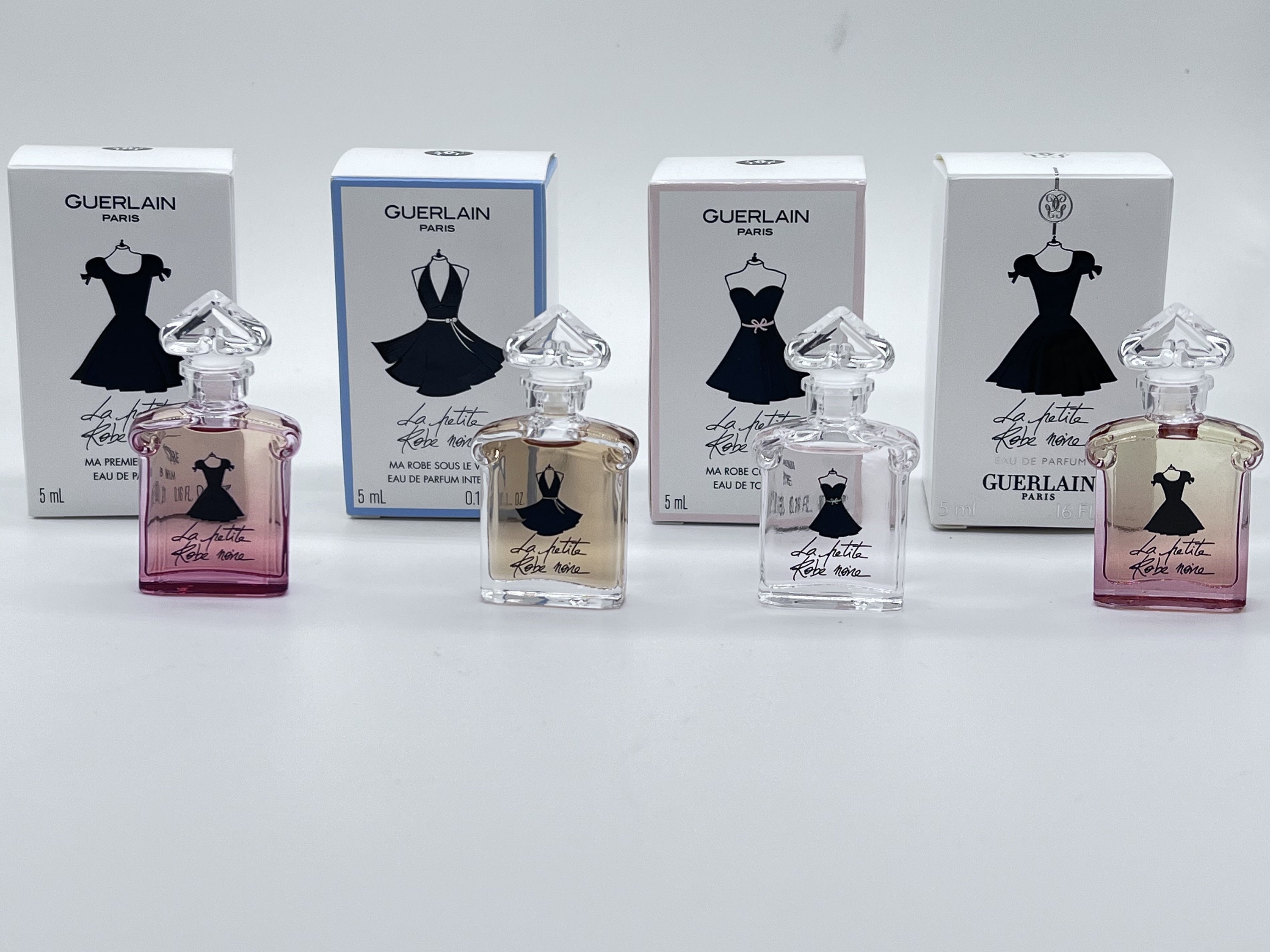 La petite robe noir sous le vent sale