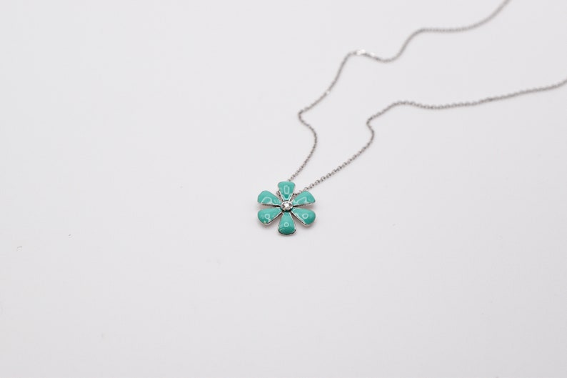 Solid Gold Flower Pendant Necklace