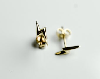 Solid Gold Tiny Lightning Bolt Studs - Minimalist Studs, Trendy Jewelry, Dainty Earrings, 14K Gold Gift