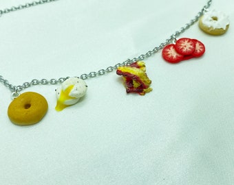 Collana bagel per colazione decostruita - Choker - Cibo in miniatura - Mini gioielli alimentari - Divertente - Ciondolo bagel - Ciondoli in argilla per colazione