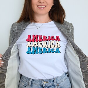 Retro Amerika PNG Onafhankelijkheidsdag PNG 4 juli Png America T shirt Png USA Png Patriotic Png Retro Groovy Png America Sublimation Shirt