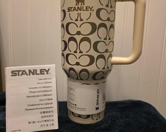Stanley x H2.0 FlowState Quencher tumbler 40 0z