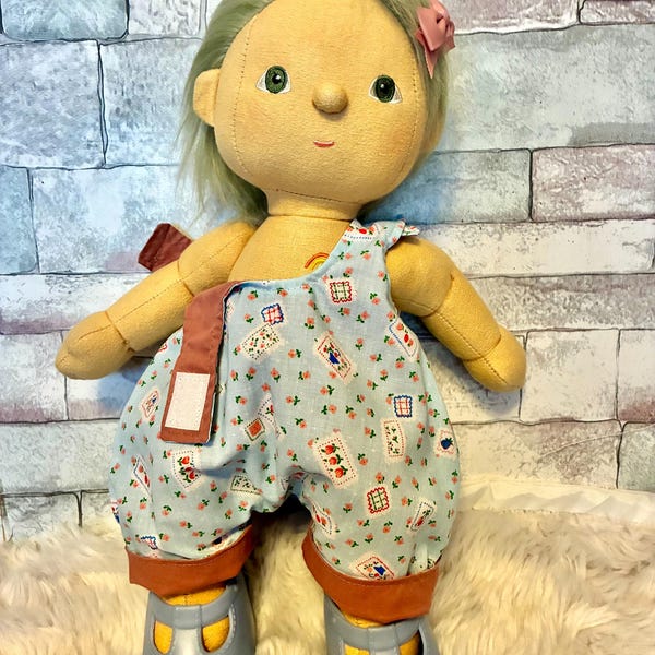 Dinkum girl reversible dungarees/hair clip (no dolls included)