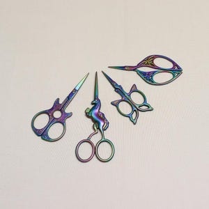 HiyaHiya Rainbow Craft Embroidery Scissors