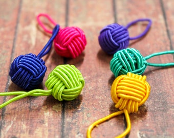 HiyaHiya Yarn Ball Stitch Markers (Multi-Coloured & Pink)